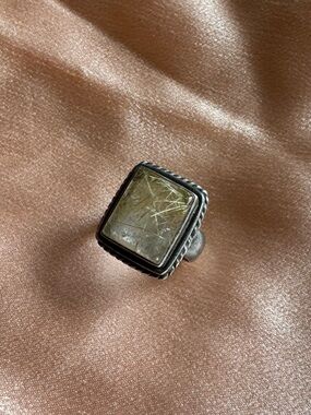 Vintage rutilated quartz sterling silver ornate ring